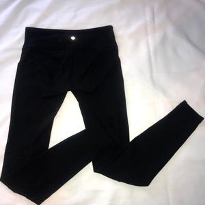 lululemon black wunder under leggings